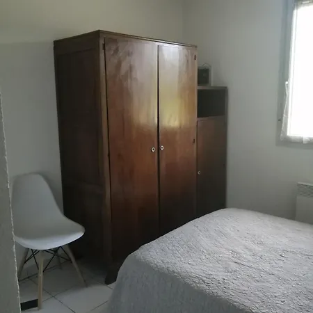 Logement Entier Pour 4 A 5 Personnes كاستيلنوداري